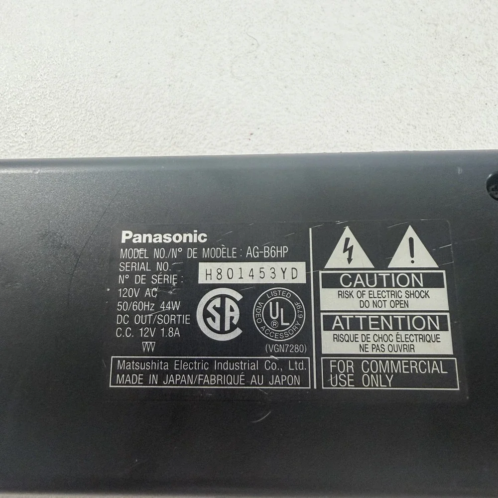OEM Panasonic AG-B6HP Camcorder Video AC Adaptor Power Supply 12V 1.8A WORKING